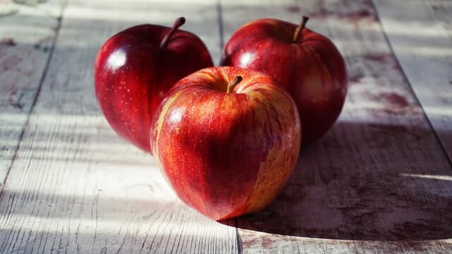 manzanas frutas altas en fibra