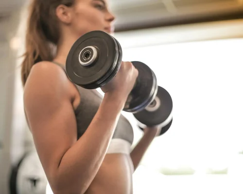 Por qué es importante ganar masa muscular para perder grasa